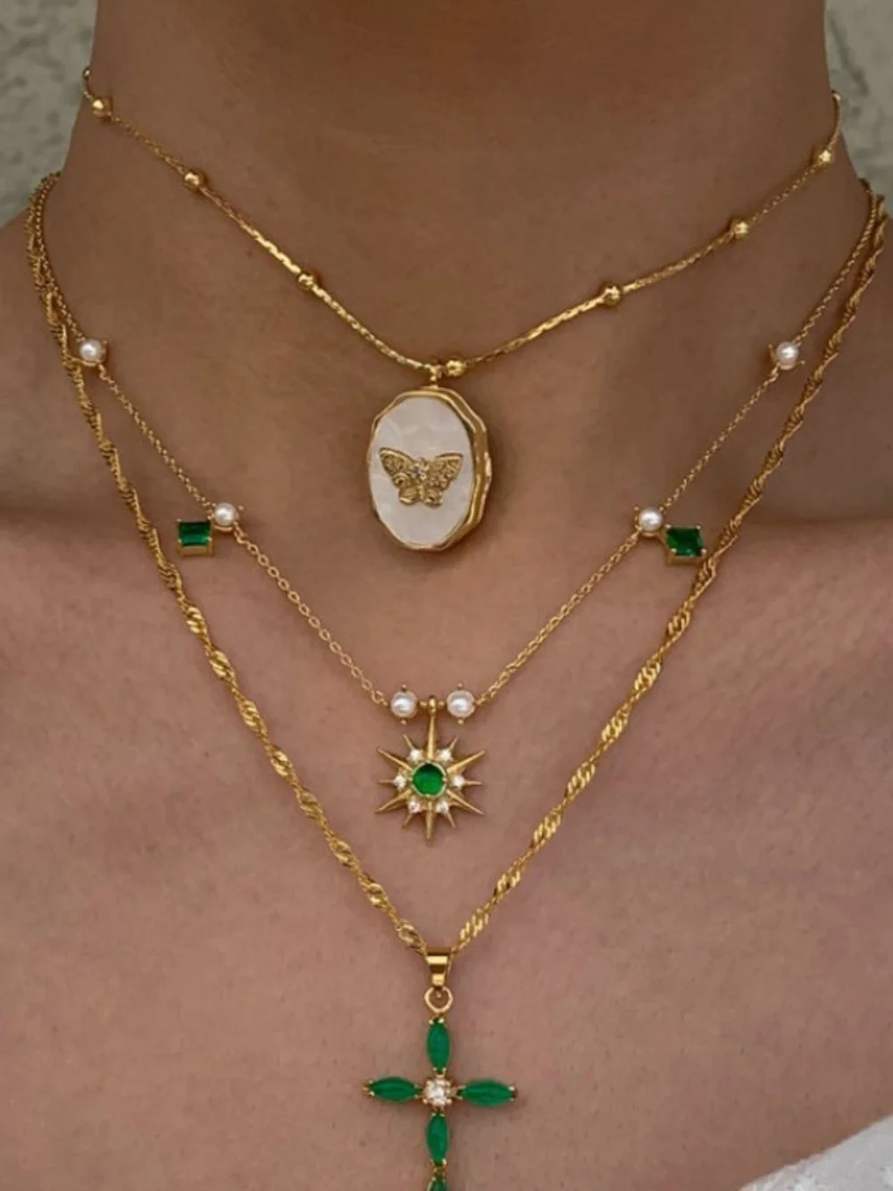Vintage Gold Butterfly Shell Locket Necklace 18K Gold Plated Oval Pendant Gift